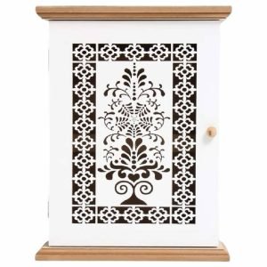 MEDINĖ RAKTŲ DĖŽUTĖ SU GĖLIŲ ORNAMENTAIS